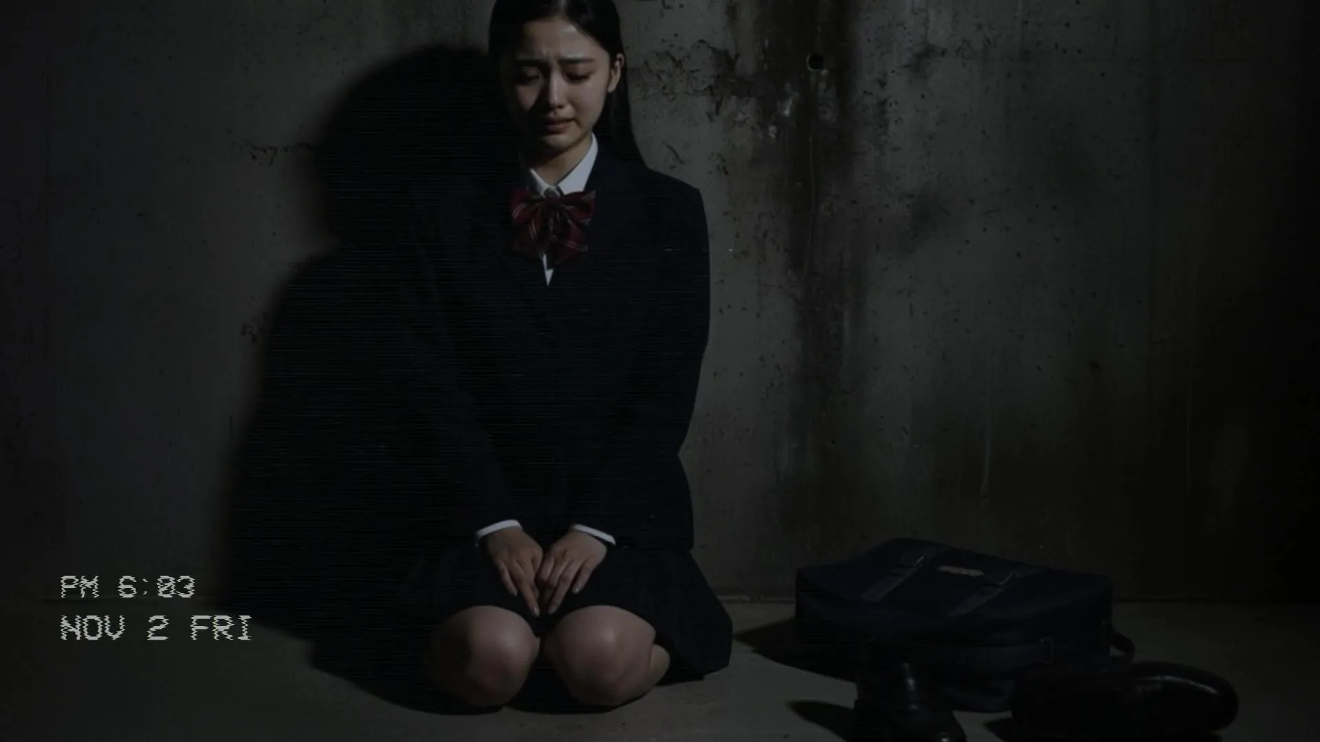 万引き女子校生のお仕置き謝罪動画 13 画像2